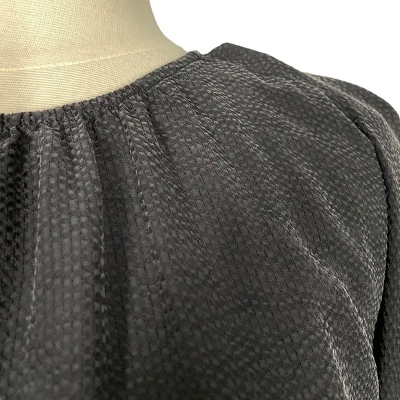 EVERLANE The Shirred Cupro Blouse 4 Black - Picture 7 of 9